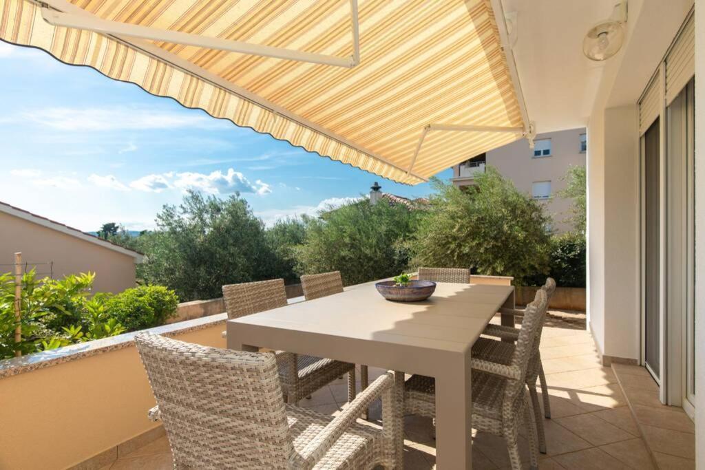 Apartment Natali Punat- Free Parking On Premises 外观 照片