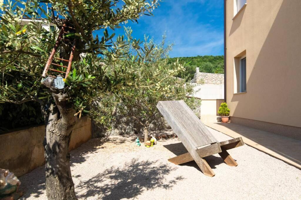 Apartment Natali Punat- Free Parking On Premises 外观 照片